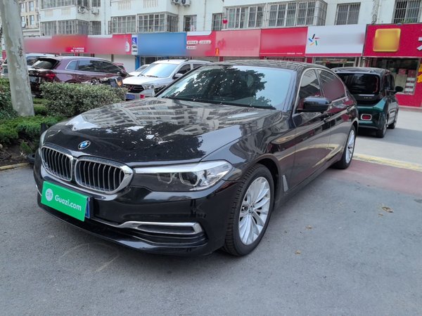 BMW 5 Series · 2020 год