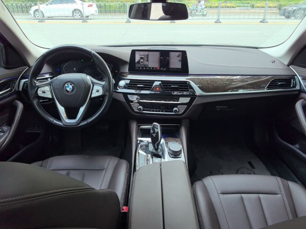 BMW 5 Series 2020, 129700 км, за 23900 USD - фото 13