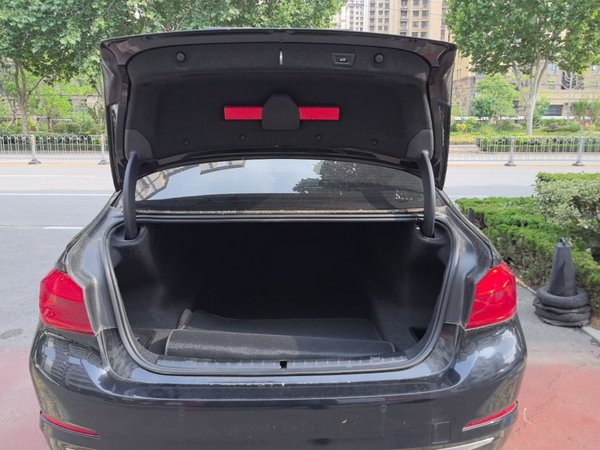BMW 5 Series 2020, 129700 км, за 23900 USD - фото 22