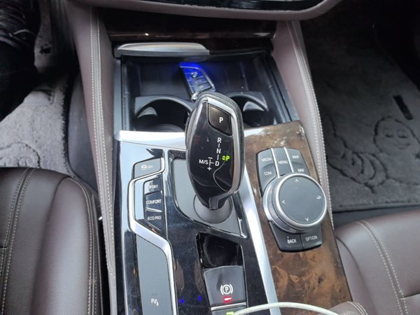 BMW 5 Series 2020, 129700 км, за 23900 USD - фото 17