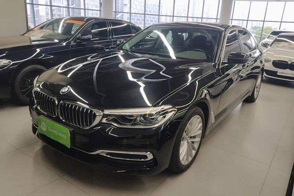 BMW 5 Series · 2020 год