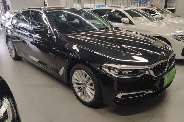 BMW 5 Series 2020, 49500 км, за 29881 USD