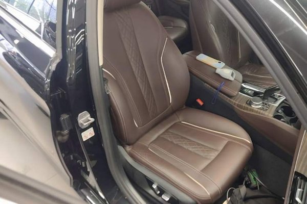 BMW 5 Series 2020, 49500 км, за 29881 USD - фото 23