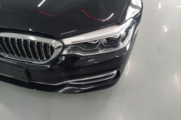 BMW 5 Series 2020, 52000 км, за 26385 USD - фото 8