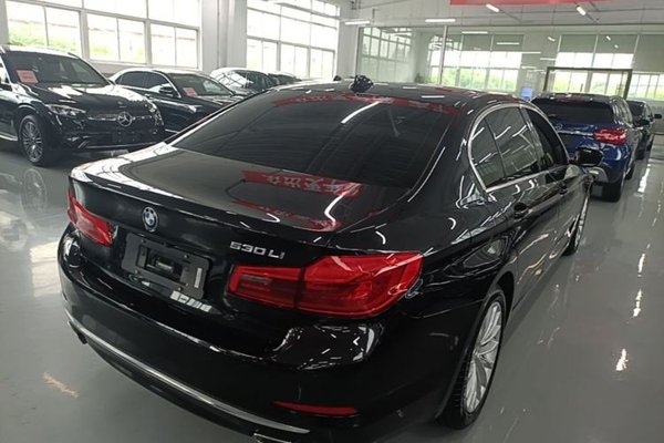 BMW 5 Series 2020, 52000 км, за 26385 USD - фото 6