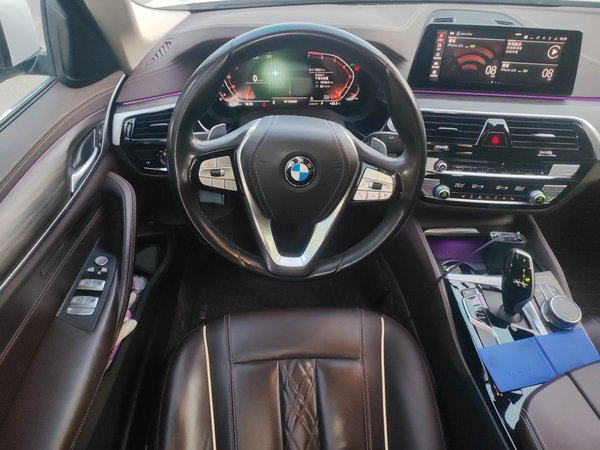 BMW 5 Series 2020, 75000 км, за 28257 USD - фото 11
