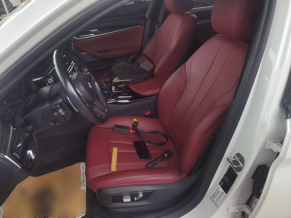 BMW 5 Series 2020, 80200 км, за 28991 USD - фото 12