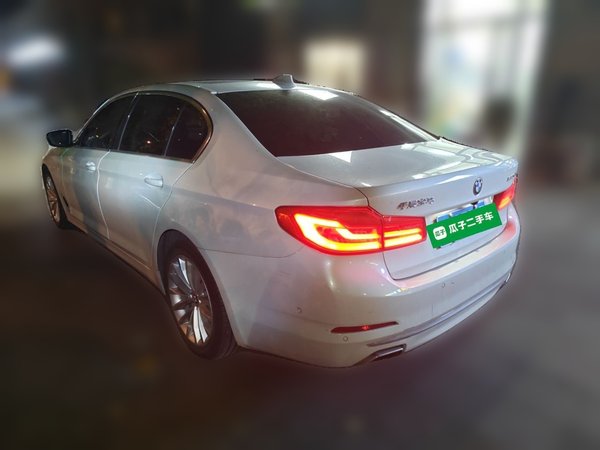 BMW 5 Series 2020, 88600 км, за 30712 USD