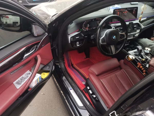 BMW 5 Series 2021, 118700 км, за 31780 USD - фото 13