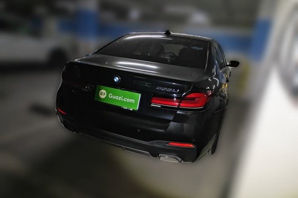 BMW 5 Series 2021, 47900 км, за 32680 USD - фото 1