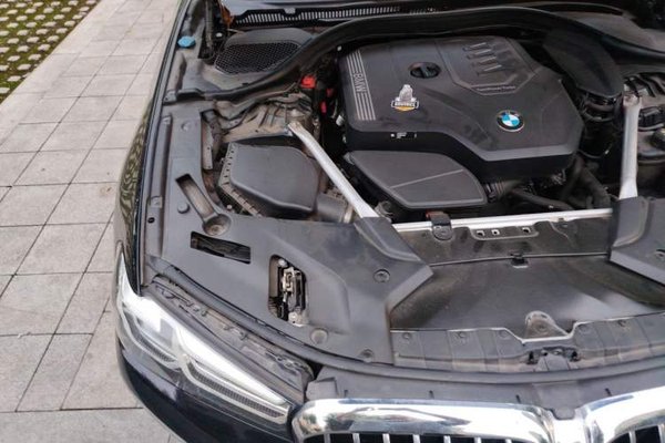 BMW 5 Series 2021, 58000 км, за 32618 USD - фото 23