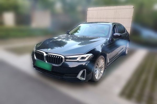 BMW 5 Series · 2021 год
