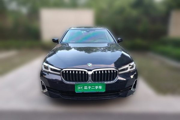 BMW 5 Series 2021, 58000 км, за 32618 USD