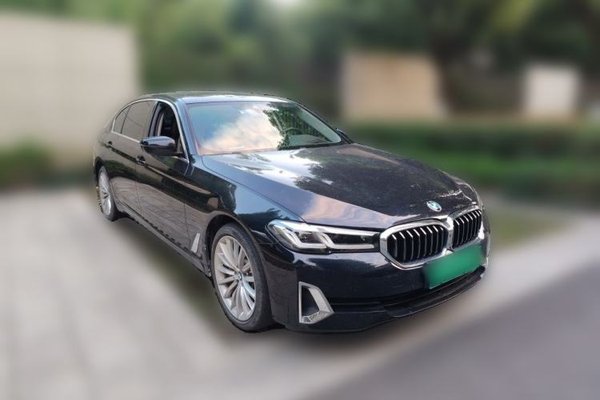 BMW 5 Series 2021, 58000 км, за 32618 USD