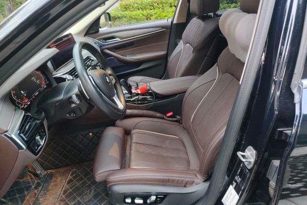 BMW 5 Series 2021, 58000 км, за 32618 USD - фото 15