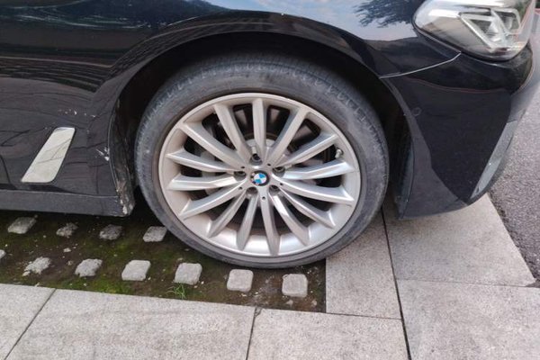BMW 5 Series 2021, 58000 км, за 32618 USD - фото 8