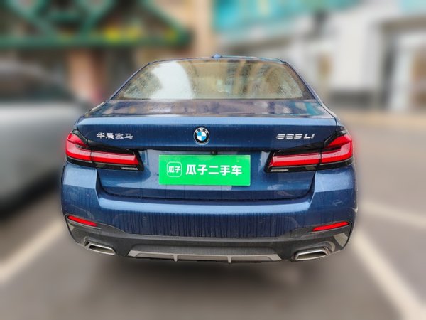 BMW 5 Series 2021, 68600 км, за 30839 USD