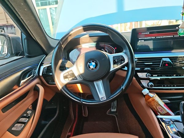 BMW 5 Series 2021, 60200 км, за 30245 USD - фото 9
