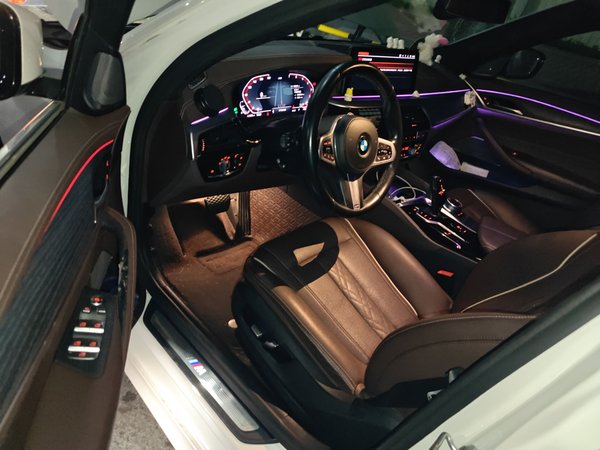 BMW 5 Series 2021, 159200 км, за 30822 USD - фото 9