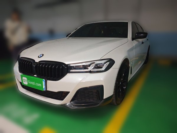 BMW 5 Series 2021, 69300 км, за 30403 USD
