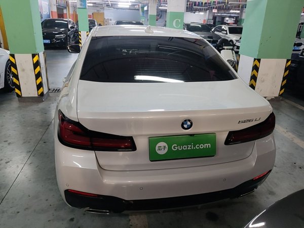 BMW 5 Series 2021, 71200 км, за 29062 USD