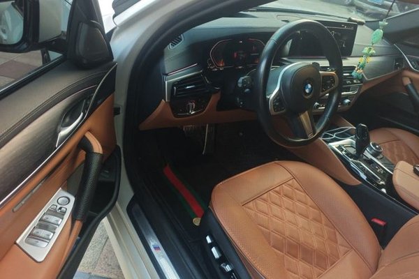 BMW 5 Series 2021, 73000 км, за 32892 USD - фото 17