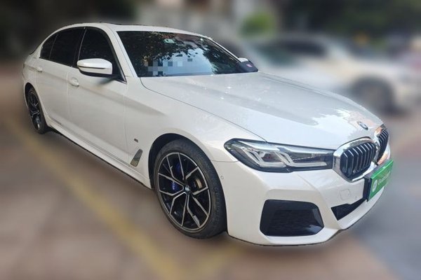 BMW 5 Series 2021, 73000 км, за 32892 USD