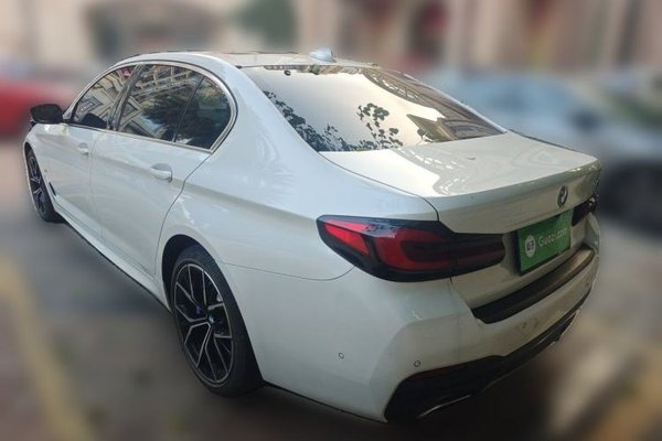 BMW 5 Series 2021, 73000 км, за 32892 USD