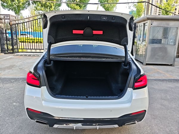 BMW 5 Series 2021, 74700 км, за 33892 USD - фото 22
