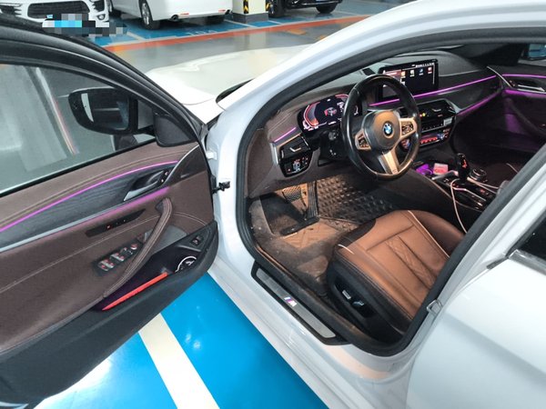 BMW 5 Series 2021, 74900 км, за 33657 USD - фото 18