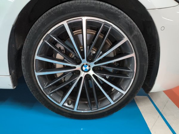 BMW 5 Series 2021, 74900 км, за 33657 USD