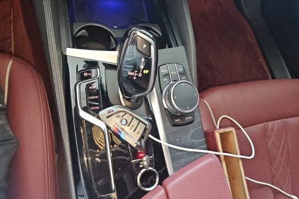 BMW 5 Series 2022, 107899 км, за 32154 USD - фото 20