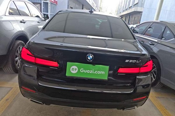 BMW 5 Series 2022, 107899 км, за 32154 USD - фото 9
