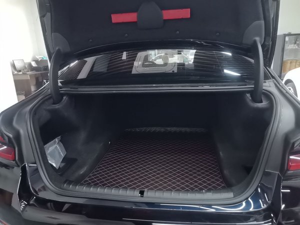 BMW 5 Series 2022, 35200 км, за 37990 USD - фото 22