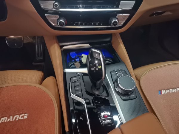 BMW 5 Series 2022, 35200 км, за 37990 USD - фото 17