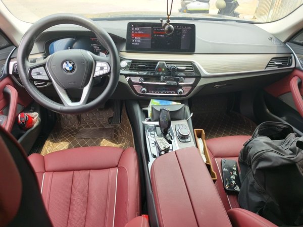 BMW 5 Series 2022, 67900 км, за 34991 USD - фото 10