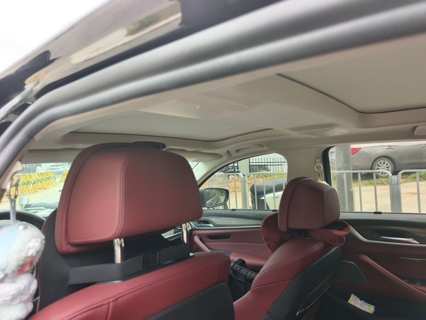 BMW 5 Series 2022, 67900 км, за 34991 USD - фото 6