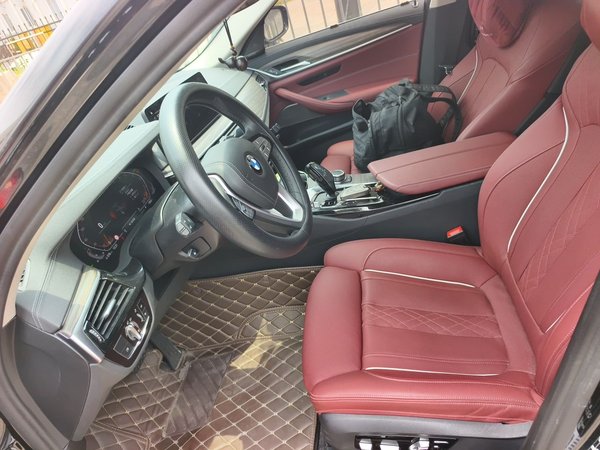 BMW 5 Series 2022, 67900 км, за 34991 USD - фото 16