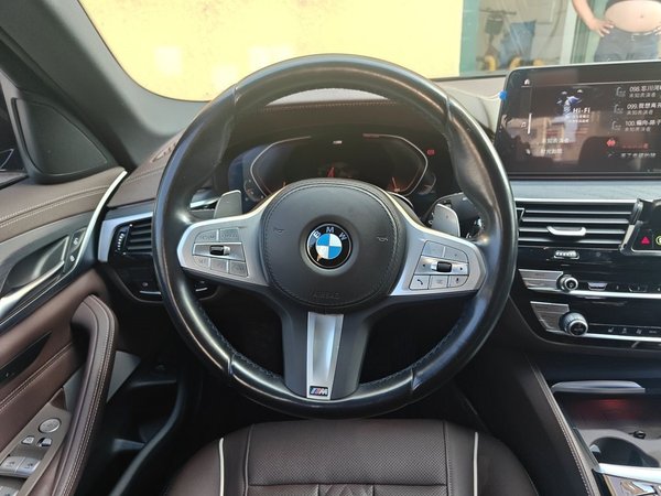 BMW 5 Series 2022, 73400 км, за 36979 USD - фото 7
