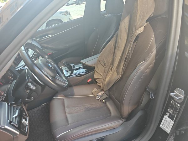BMW 5 Series 2022, 73400 км, за 36979 USD - фото 12