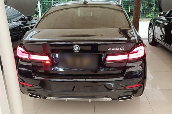 BMW 5 Series 2022, 74300 км, за 38187 USD - фото 16