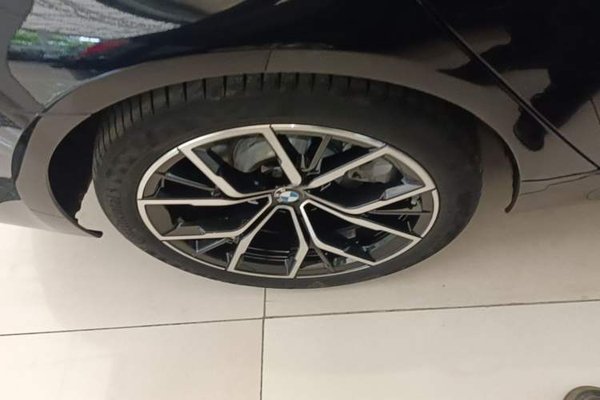 BMW 5 Series 2022, 74300 км, за 38187 USD - фото 21