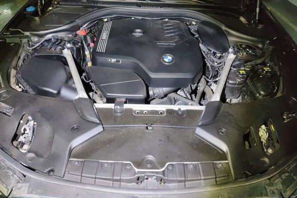 BMW 5 Series 2022, 88900 км, за 31682 USD - фото 21
