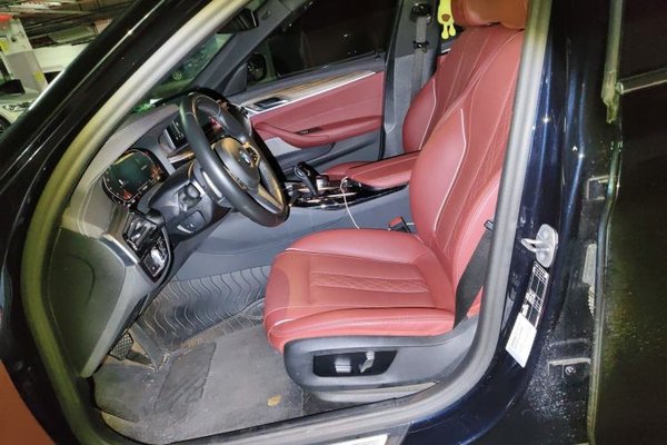 BMW 5 Series 2022, 88900 км, за 31682 USD - фото 14
