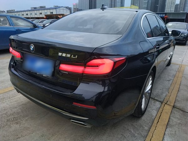 BMW 5 Series 2022, 91800 км, за 29166 USD - фото 6