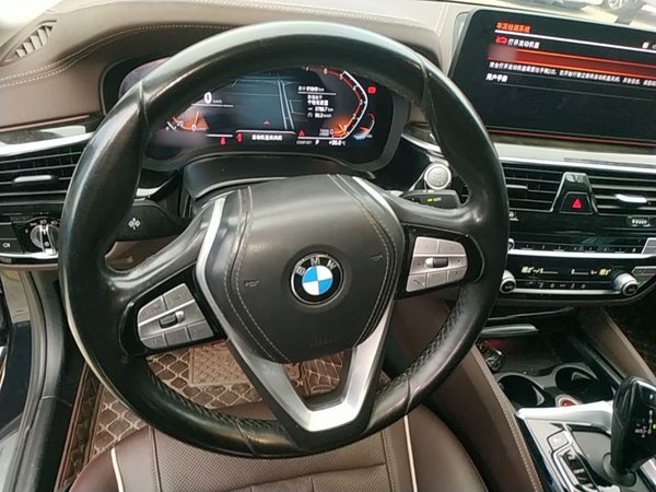 BMW 5 Series 2022, 91800 км, за 29166 USD - фото 14