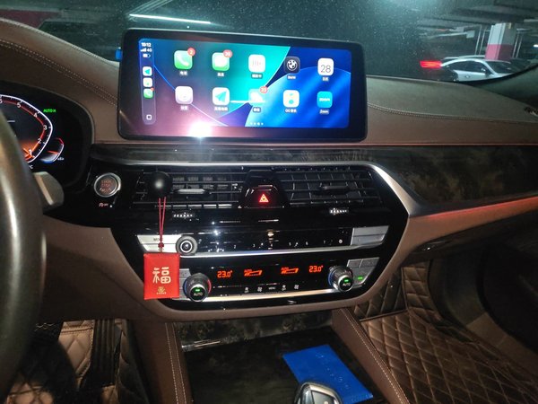 BMW 5 Series 2022, 46700 км, за 36881 USD - фото 9