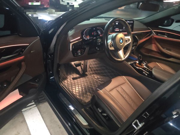 BMW 5 Series 2022, 46700 км, за 36881 USD - фото 14