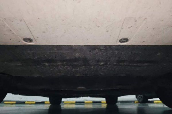 BMW 5 Series 2022, 22200 км, за 34907 USD - фото 24