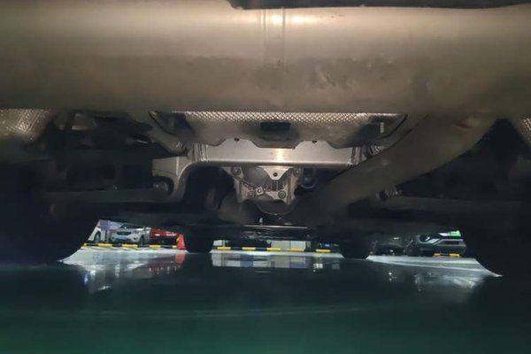BMW 5 Series 2022, 22200 км, за 34907 USD - фото 25